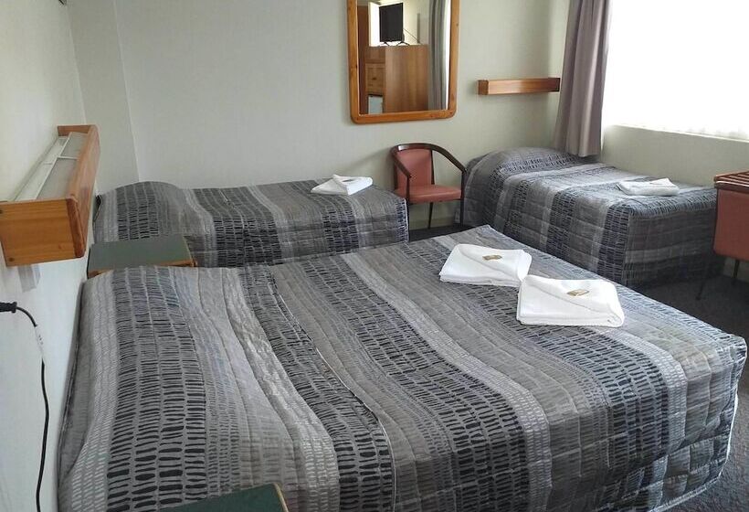 Family Room, Bucketts Way Motel Gloucester