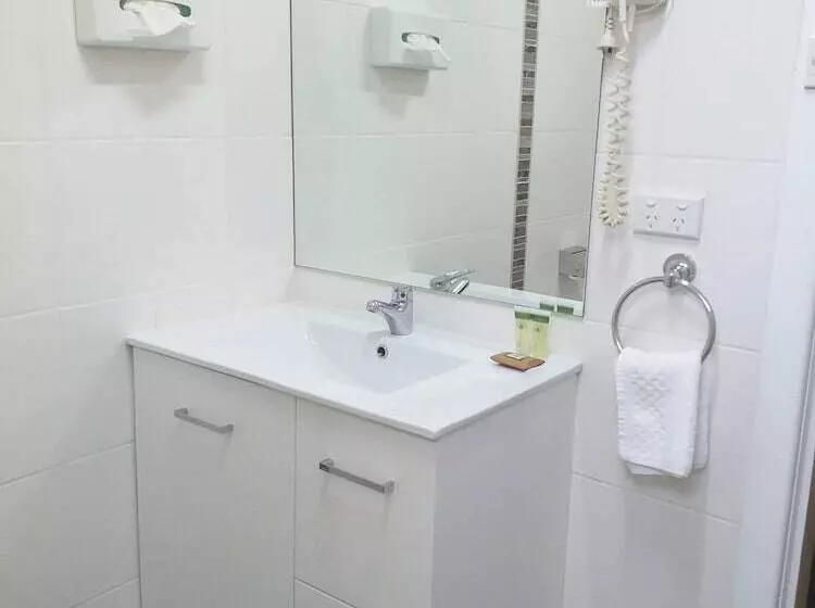 Single Deluxe Room, Bucketts Way Motel Gloucester