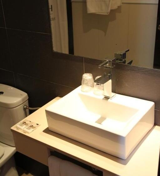 اتاق استاندارد یک نفره, Hostal Central
