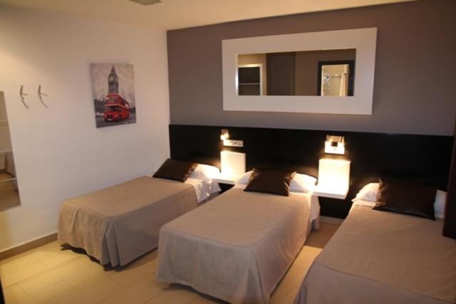 اتاق استاندارد سه نفره, Hostal Central