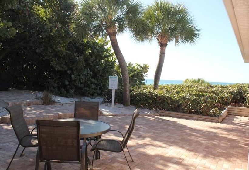 Студия Стандарт, A Beach Retreat On Casey Key