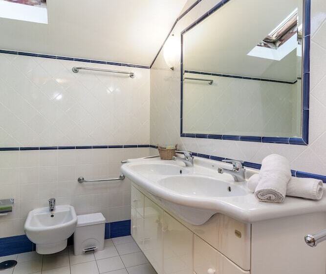 جناح عائلي, Albergaria Pedra D'ouro