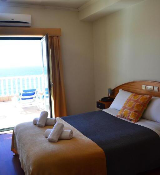 غرفة قياسية مطلّة علي البحر مزوَّدة بشُرفة, Albergaria Pedra D'ouro