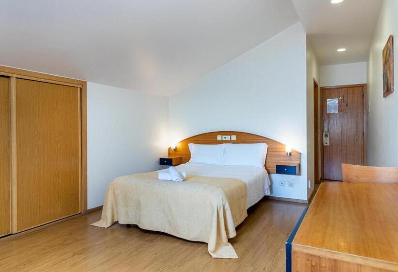 جناح عائلي, Albergaria Pedra D'ouro