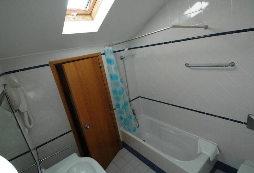 جناح عائلي, Albergaria Pedra D'ouro