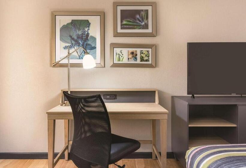 キングサイズベッドのスタンダードルーム, Country Inn & Suites By Radisson, Madison Southwest, Wi