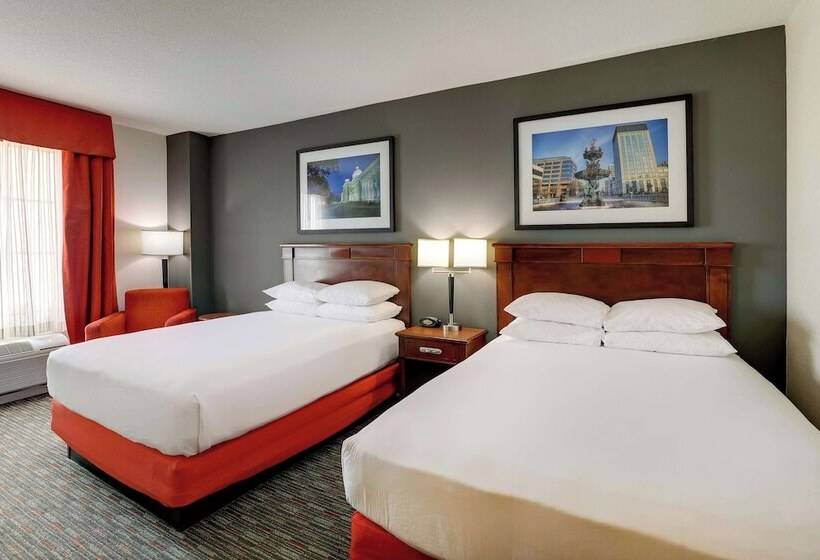 디럭스 룸, Drury Inn & Suites Montgomery