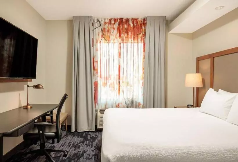 キングサイズベッドのスタンダードルーム, Fairfield Inn & Suites San Angelo