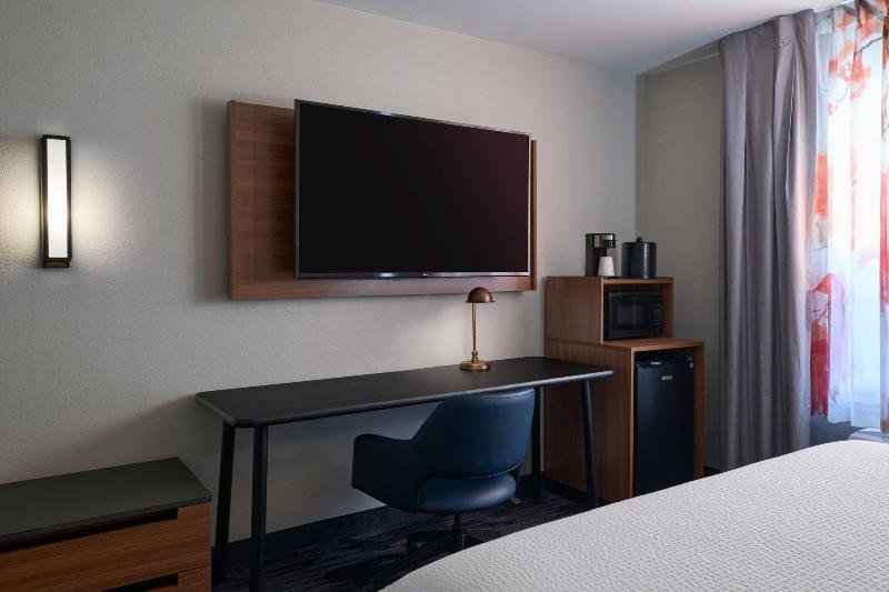 Стандартный Номер Кровать Кинг, Fairfield Inn And Suites By Marriott Winchester