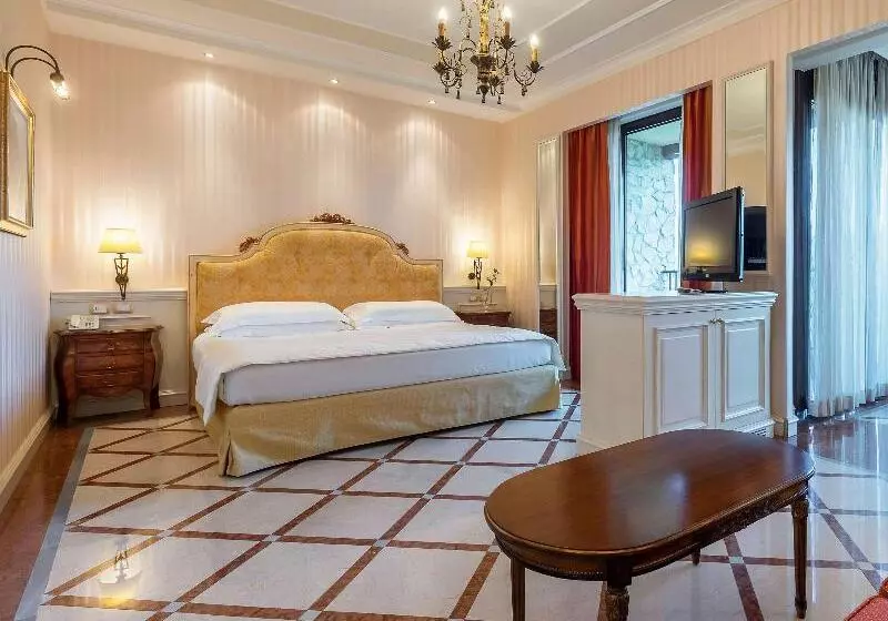 Standard-invahuone King-vuode, Holiday Inn Express Hotel & Suites Salina, An Ihg