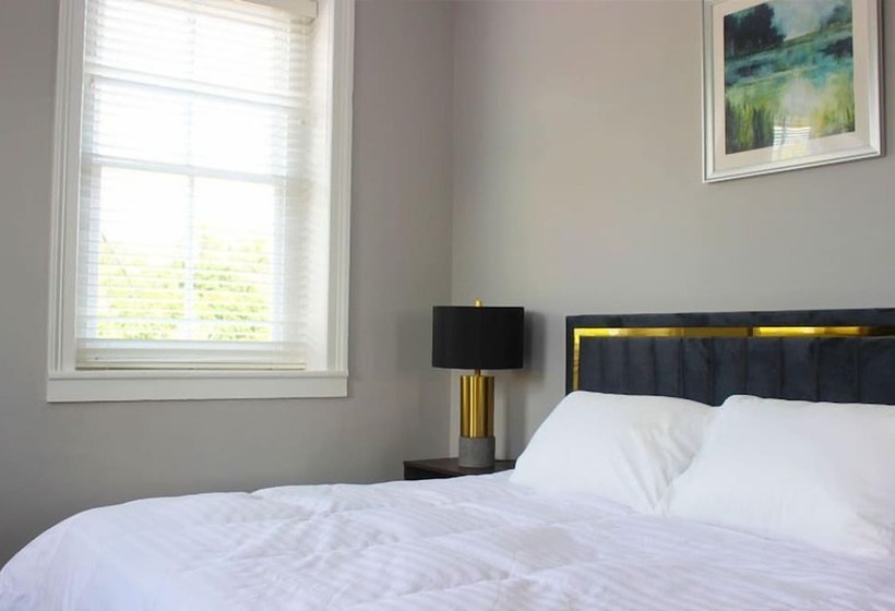 جناح, The National