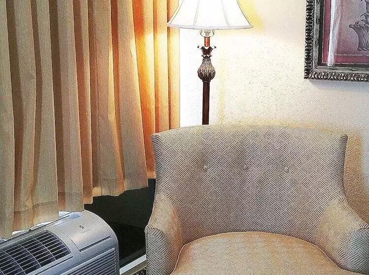 ２ダブルベッドのスタンダードルーム, Emerald Shores Hotel   Daytona Beach