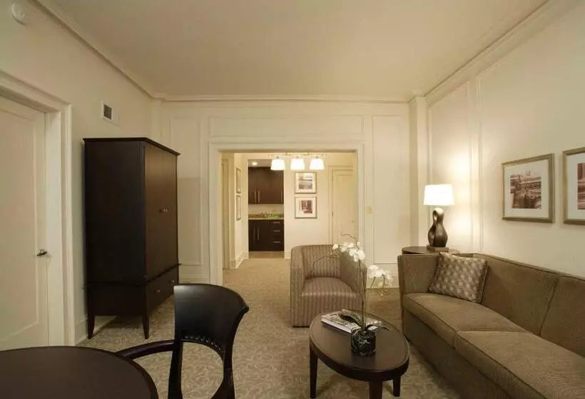 ２ベッドルームアパートメント, Aka Rittenhouse Square