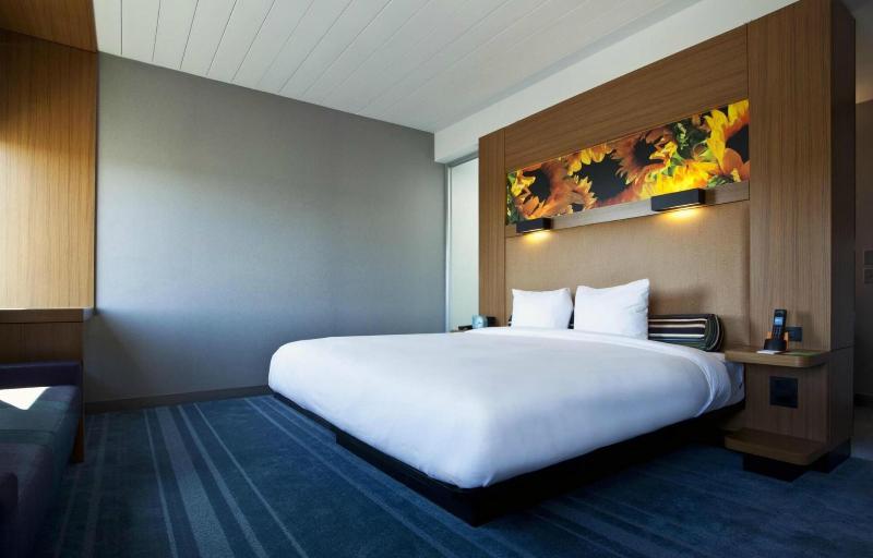 Стандартный Номер Кровать Кинг, Aloft Portland Airport Hotel At Cascade Station