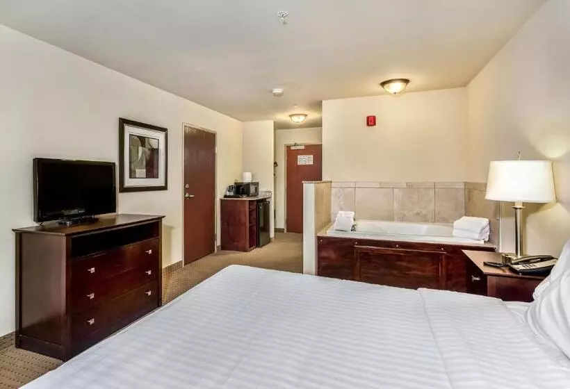 キングサイズベッドのスタンダードルーム, Cobblestone Inn & Suites   Vinton, Ia