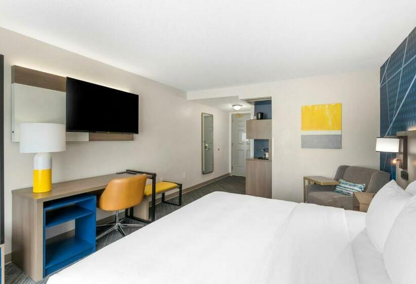 스탠다드 룸 킹사이즈 침대, Comfort Inn & Suites Hampton Near Coliseum