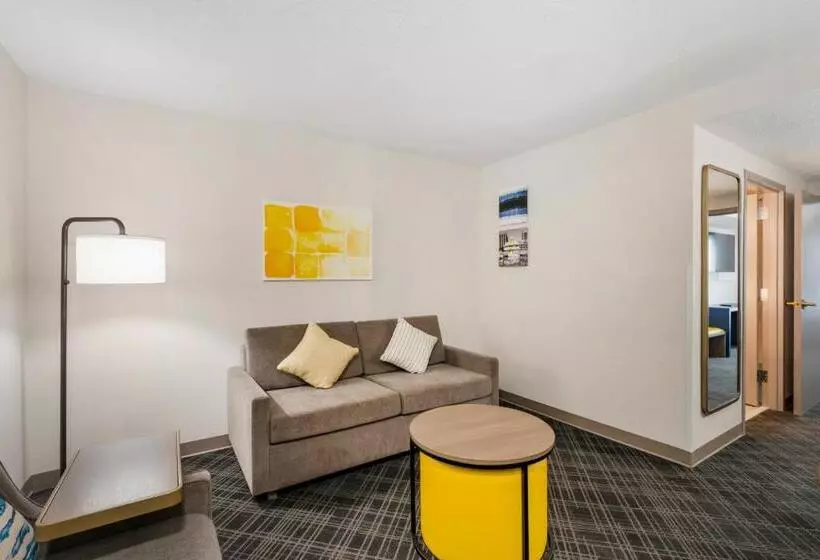 スイート, Comfort Inn & Suites Hampton Near Coliseum