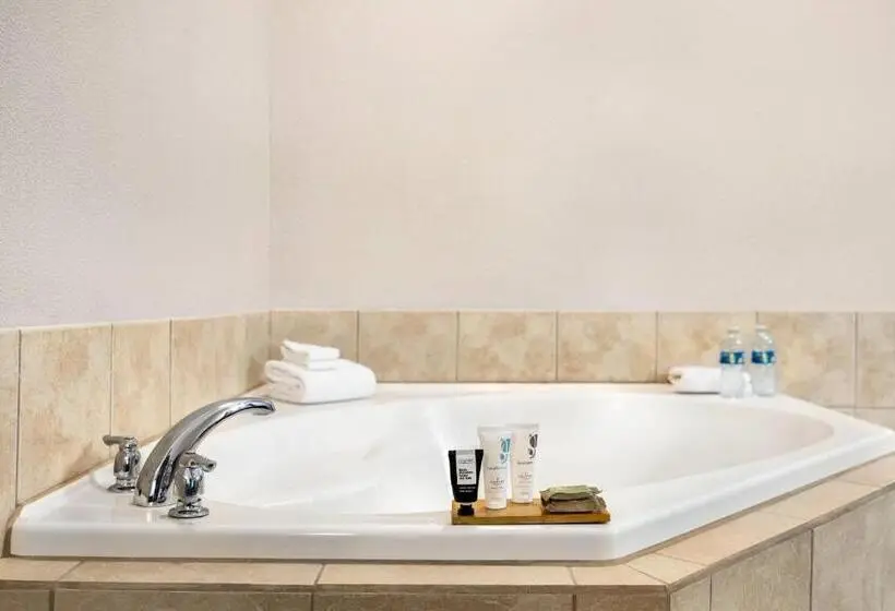 ハイドロマッサージバス付きスイート, Country Inn & Suites By Radisson, Boise West   Meridian