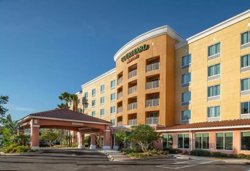 キングサイズベッドのスタンダードルーム, Courtyard Jacksonville Orange Park