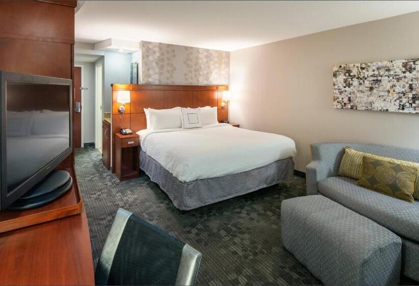 חדר סטנדרט, מיטת קינג, מותאם לאדם עם מוגבלויות, Courtyard Jacksonville Orange Park