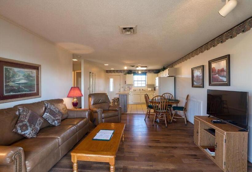 فيلا غرفتين نوم, Crown Resorts At Lake Tansi West