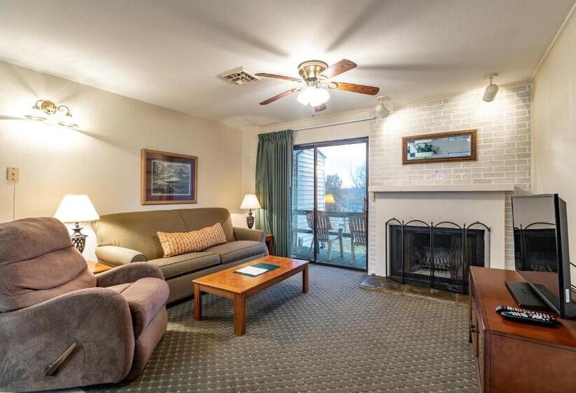 فيلا غرفة نوم واحدة, Crown Resorts At Lake Tansi West