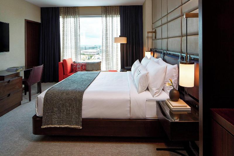 스탠다드 룸 킹사이즈 침대, Hilton Garden Inn Houston Nw America Plaza