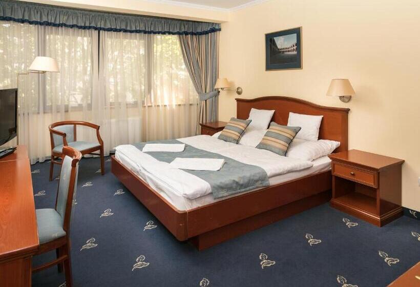 スタンダードルーム, Kálvária Superior