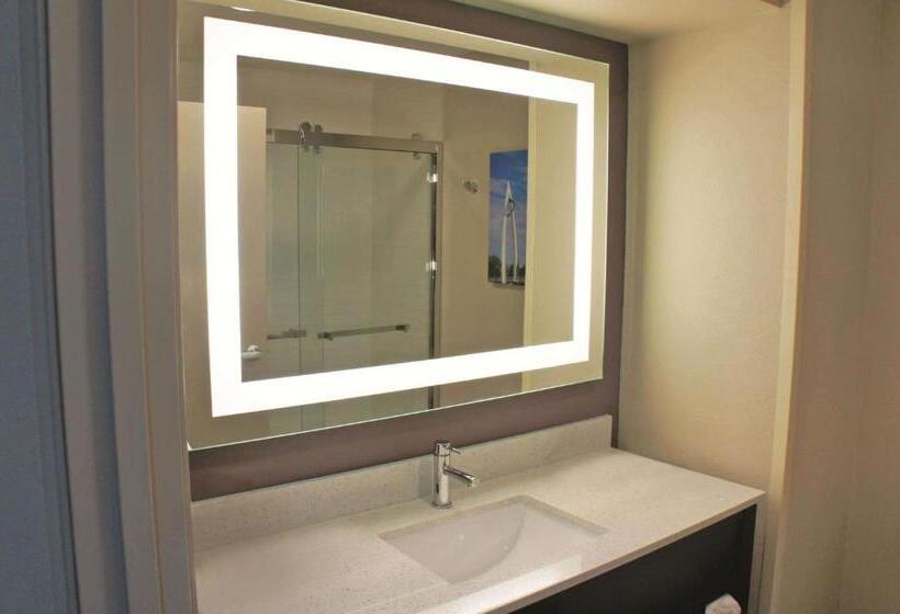 Pokój Executive Łóżko King Size, La Quinta By Wyndham Wichita Airport