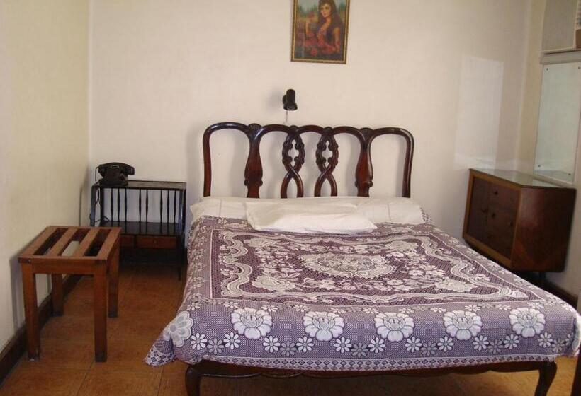 اتاق استاندارد یک تخته با سرویس بهداشتی مشترک, Lotus Hotel Cairo