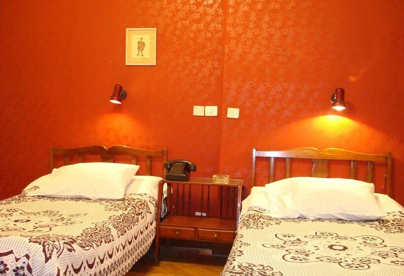 اتاق استاندارد سه نفره, Lotus Hotel Cairo