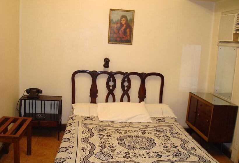 اتاق استاندارد سه نفره, Lotus Hotel Cairo