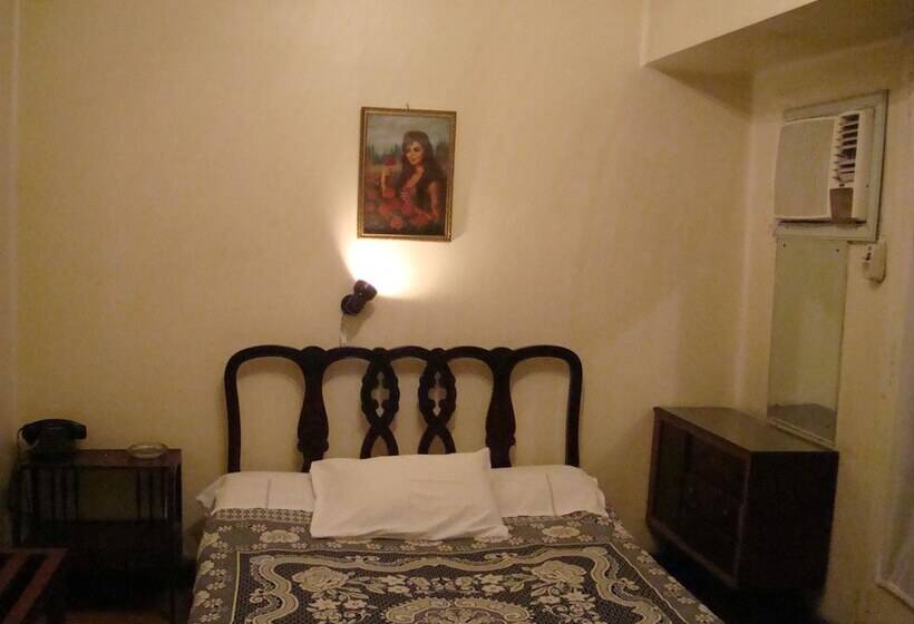 اتاق استاندارد سه نفره, Lotus Hotel Cairo