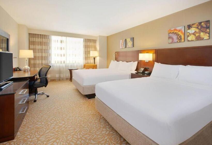 标准间, Milwaukee Marriott Downtown
