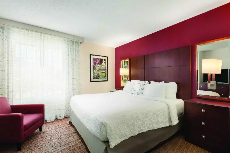 キングサイズベッドのスイートルーム, Residence Inn By Marriott Newport Middletown