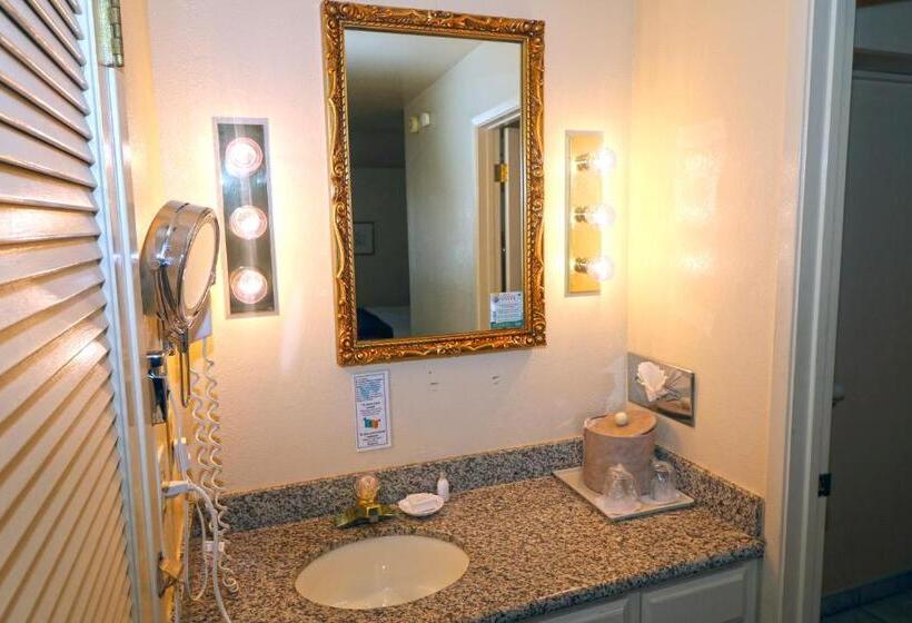 キングサイズベッドのスタンダードルーム, Masterpiece