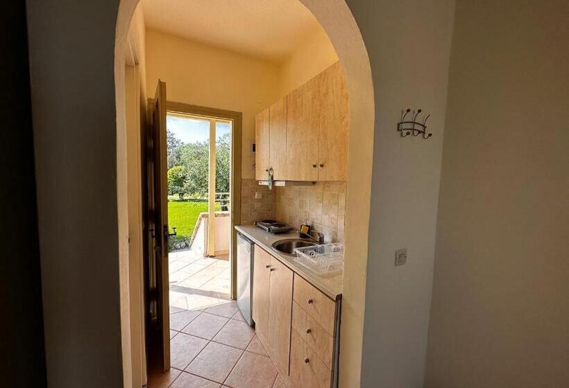 スタンダードスタジオ, Panorama Hideaway