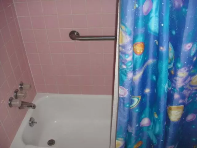 スタンダードルーム, Standish Motel