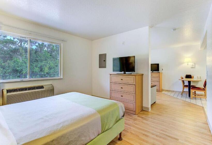 适合残疾人使用的标准间, Studio 6kissimmee, Fl  Orlando