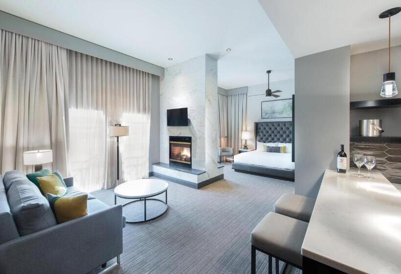 带露台的套间, The Heathman Hotel Kirkland