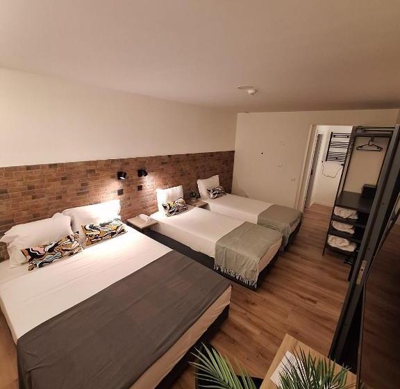 اتاق استاندارد چهار تخته, Portucalense