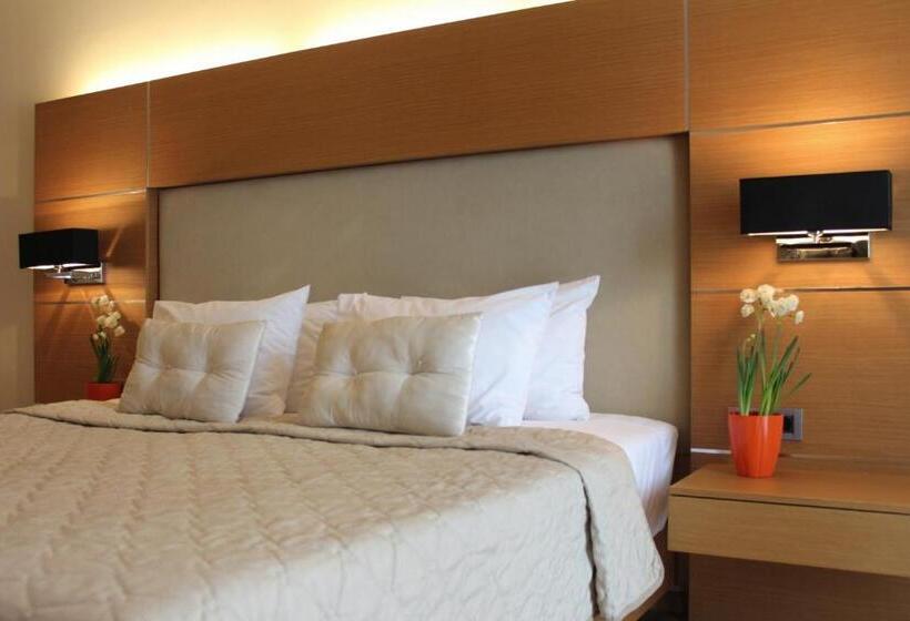 스탠다드 트리플 룸, Elektra Hotel & Spa