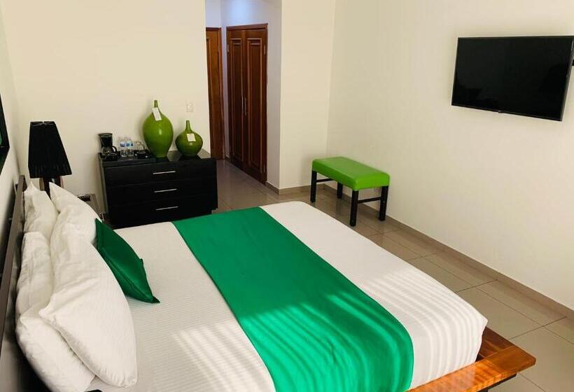 اتاق استاندارد با تخت بزرگ, Galerias Hn