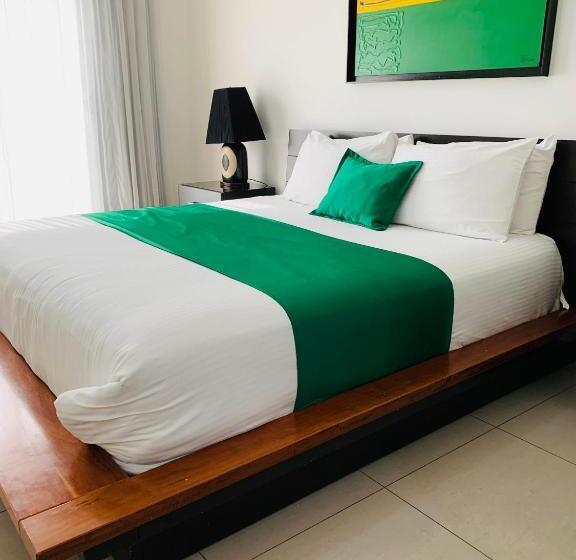 اتاق استاندارد با تخت بزرگ, Galerias Hn