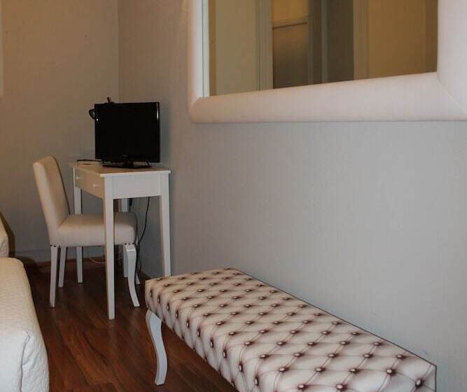 غرفة قياسية ثلاثية, Senhor De Matosinhos