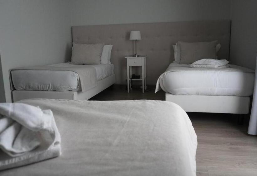 غرفة قياسية ثلاثية, Senhor De Matosinhos