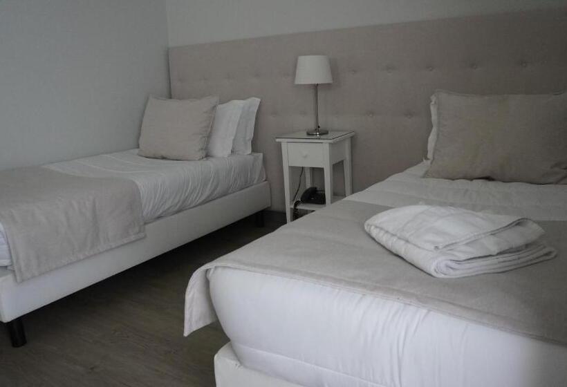 غرفة قياسية ثلاثية, Senhor De Matosinhos