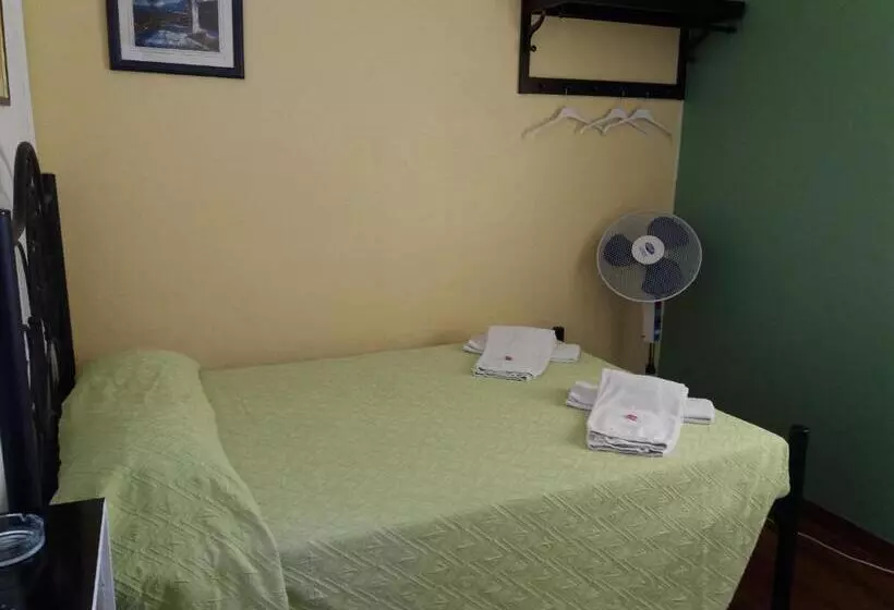 اتاق استاندارد با تخت دوبل, Pensao Residencial Flor Dos Cavaleiros