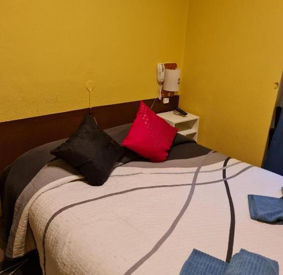 سوییت, Pensao Residencial Flor Dos Cavaleiros