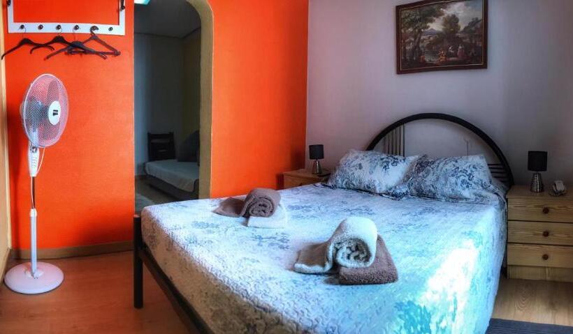 سوییت, Pensao Residencial Flor Dos Cavaleiros